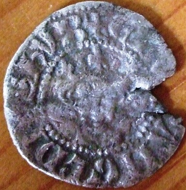 A-Few-Hammered-Cut-Halfs-And-A-Penny,-Help-With-ID-Needed